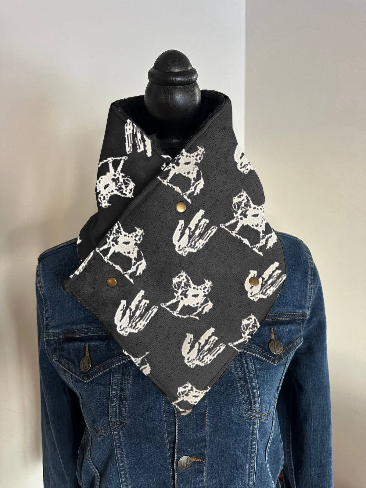 Western Cactus Print Warm Neck Hood