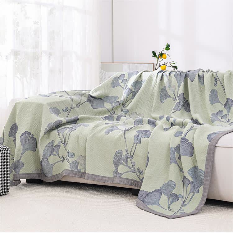 LoomVita Ginkgo Leaf Cotton Gauze Reversible Quilt