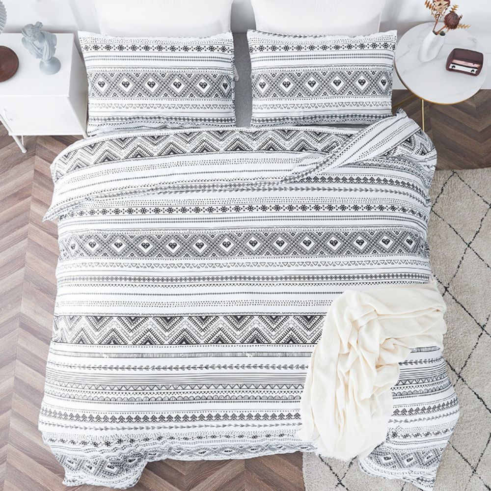 Avenzo Modern Boho Style Bedding Set