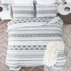 Avenzo Modern Boho Style Bedding Set