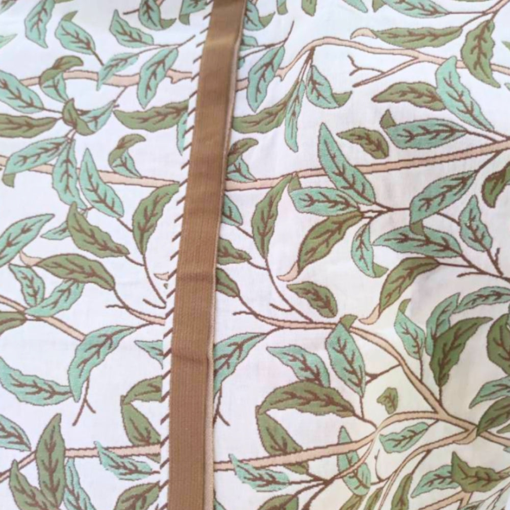 LoomVita Floral Cotton Bath Towel