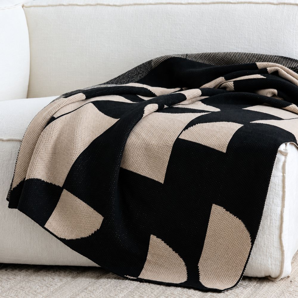 Artevana Monochrome Geometric Throw Blanket