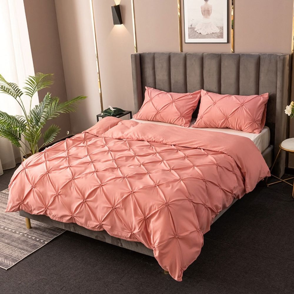 Amore Luxury Pinch Pleat Duvet Cover Set