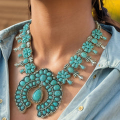 Turquoise Flower Pendant Alloy Necklace