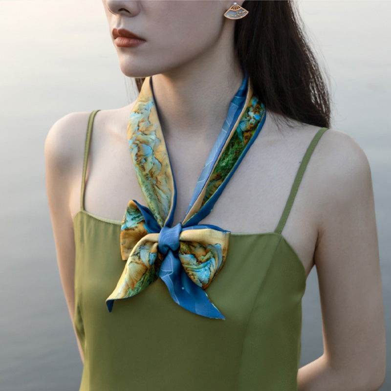 Chinese Painting Handcrafted 14-Momme Mulberry Silk Twilly– Cyan