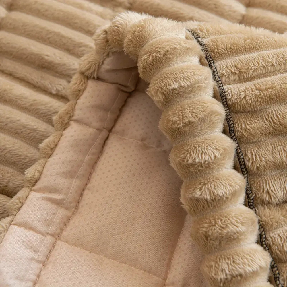 LoomVita Plush Pleated Edge Sofa Cover
